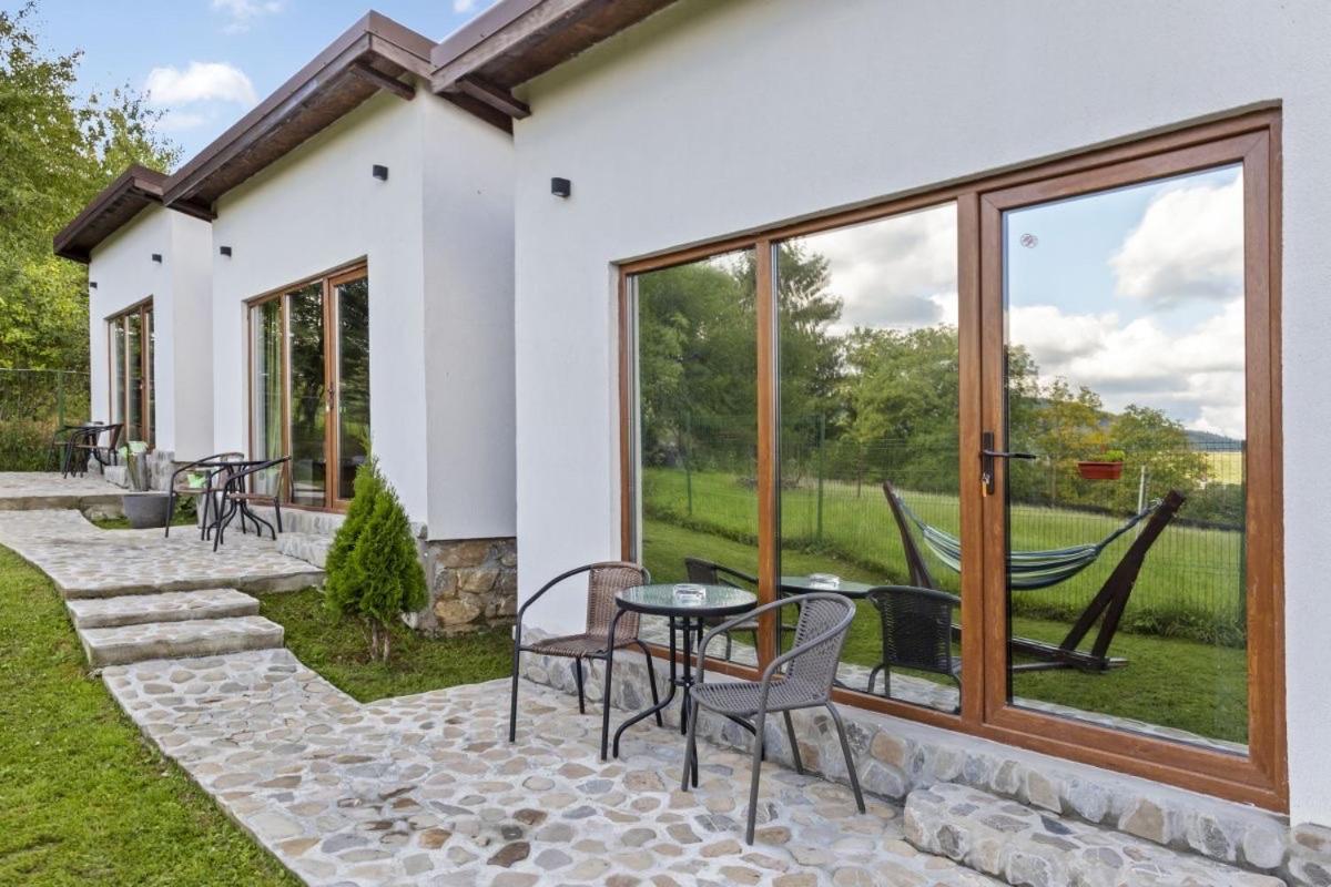 Silver Bungalow Sacele Exterior photo