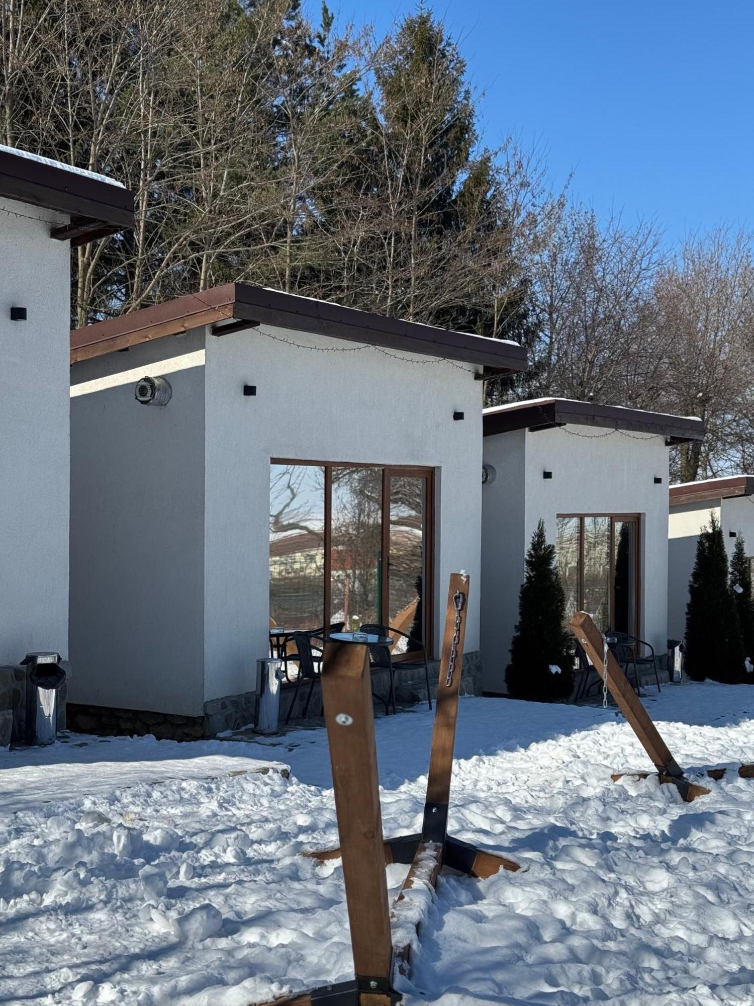 Silver Bungalow Sacele Exterior photo